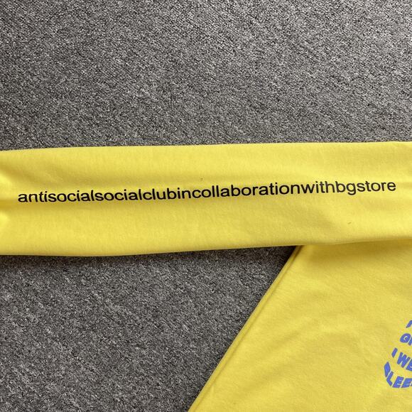 ANTI SOCIAL SOCIAL CLUB ASSC Crewneck in yellow - Picture 4 of 6